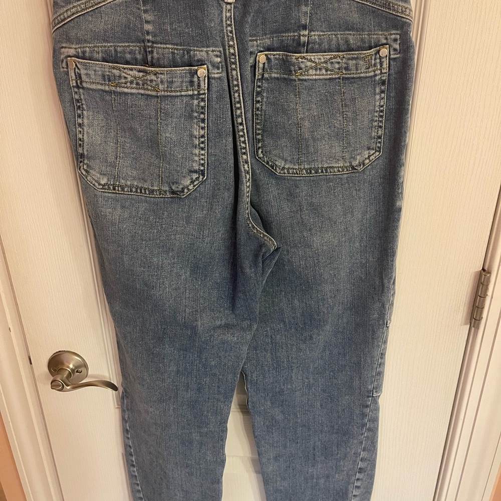 Pilcro Classic Indigo Jeans